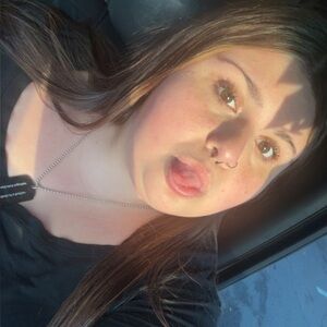 Meet your Posher, Sophia